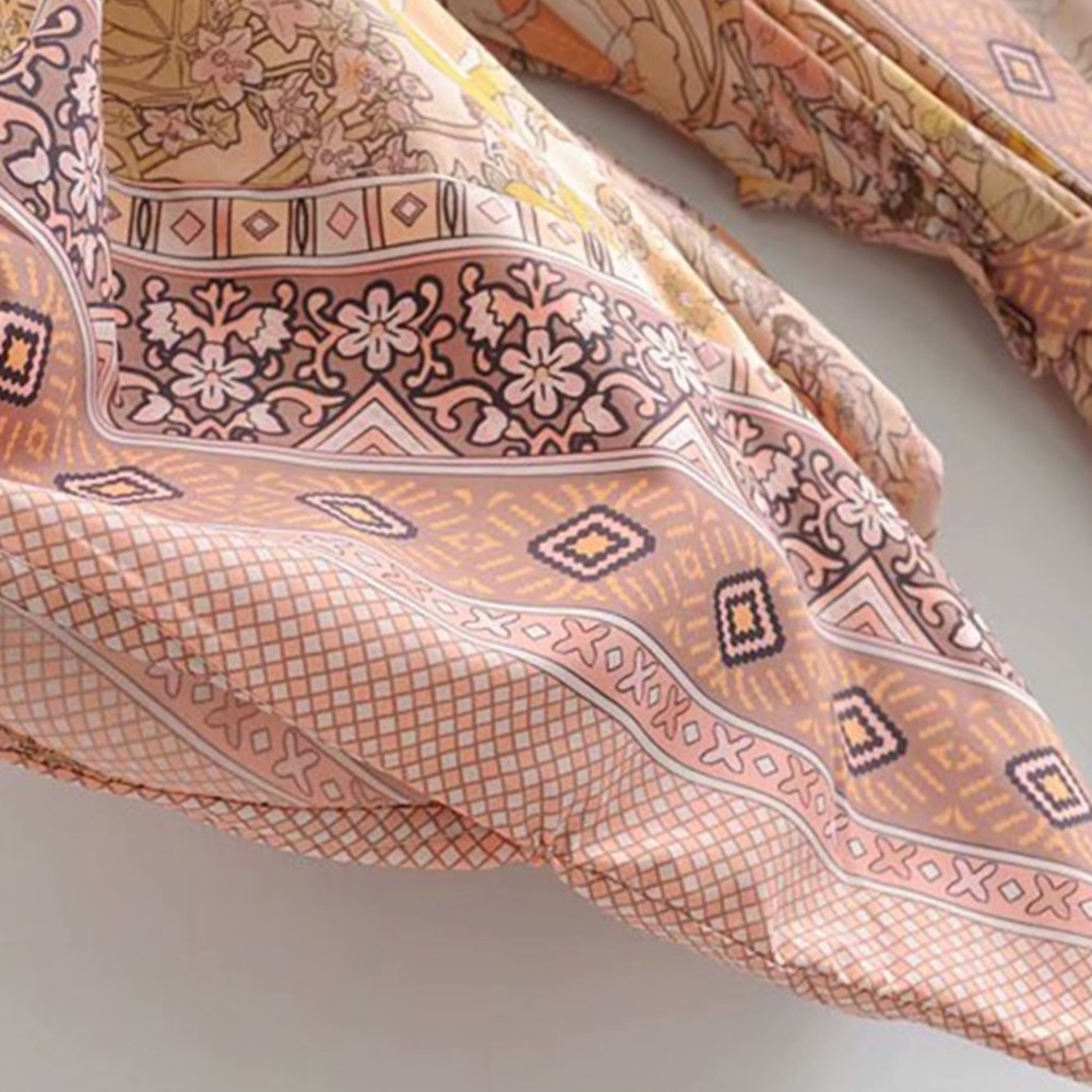 Beautiful kimono style silky top/wrap/robe - Picture 7 of 11